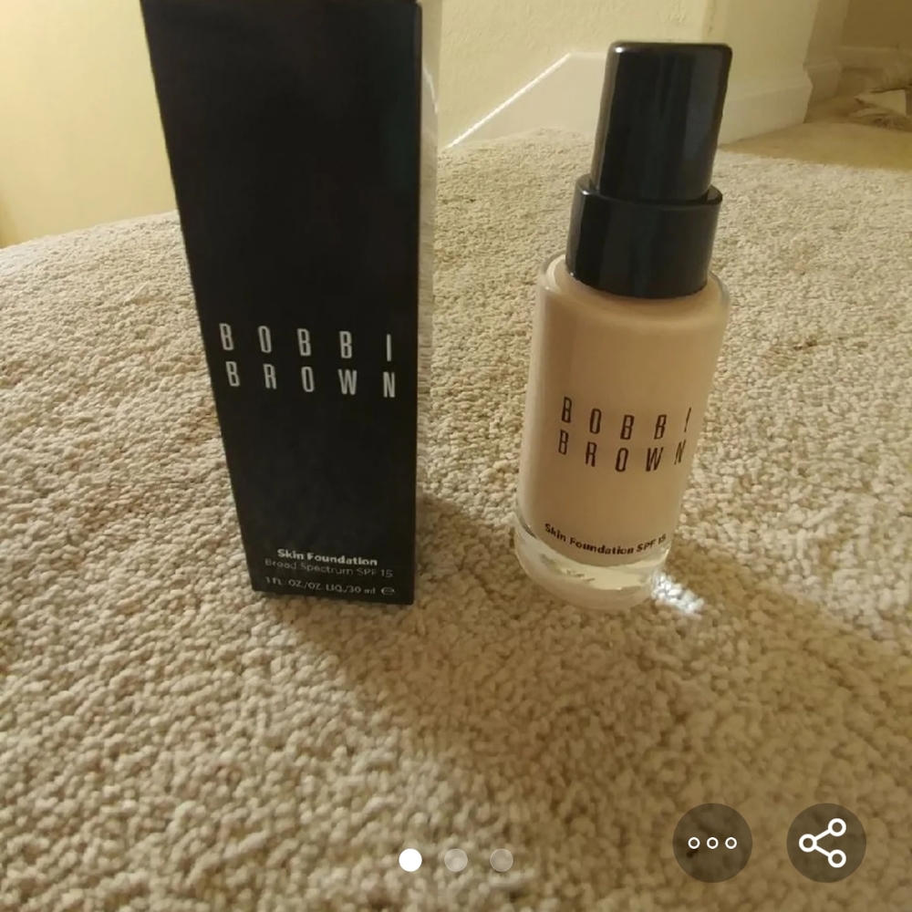 Bobbi Brown Skin Foundation NWT